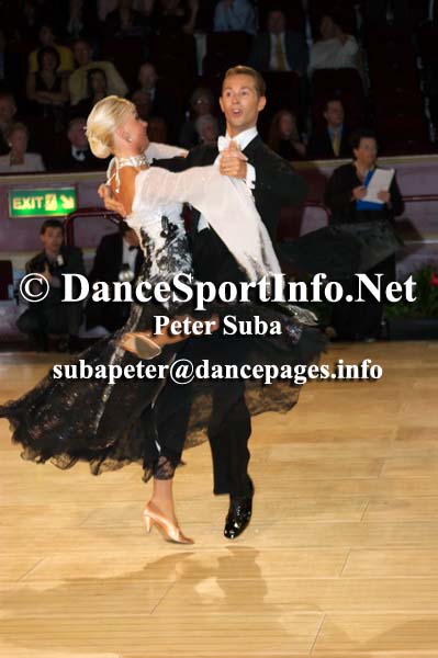 Christopher and Justyna Hawkins
