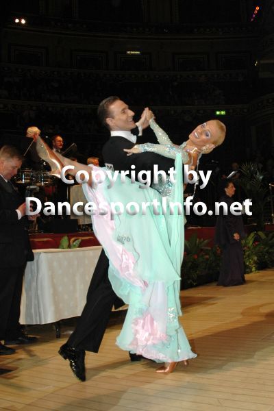 Jonathan Wilkins & Katusha Demidova