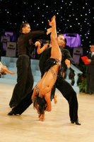Sonny Jin Zhang & Cher Wen Qingluo at UK Open 2008