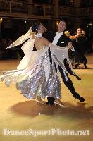 Stuart Earnshaw & Melanie Earnshaw at 