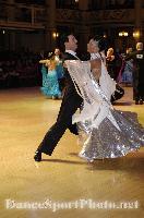 Stuart Earnshaw & Melanie Earnshaw at 