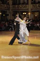 Stuart Earnshaw & Melanie Earnshaw at 