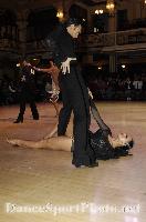 Photo of Arsen Kishishian & Yuliya Nikitenko