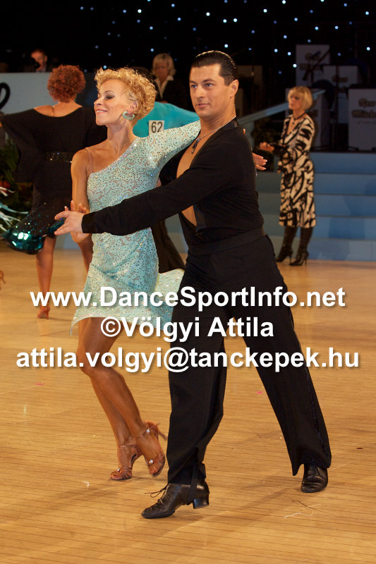http://photos.dancesportinfo.net/Gallery/AttilaVolgyi/15_19040_6489_55290_0901206400a.jpg