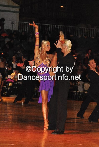 http://photos.dancesportinfo.net/Gallery/DancesportInfo/2_106498_6258_52426__DSC0740.jpg