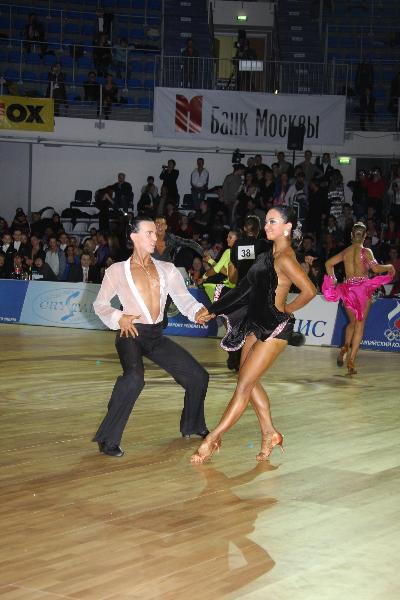 http://photos.dancesportinfo.net/Gallery/Guest/11_84596___6431n.jpg